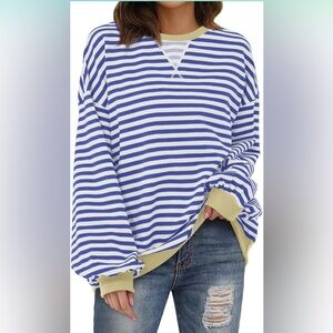 NWT Women’s Long Sleeve Royal Blue & White Striped Oversized Sweatshirt Size XL